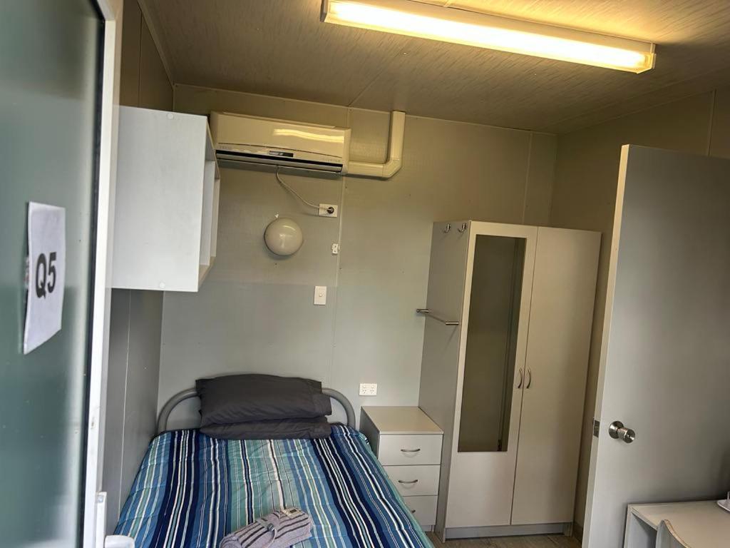 Gundy Pub & Caravan Park Gundiah Exterior photo